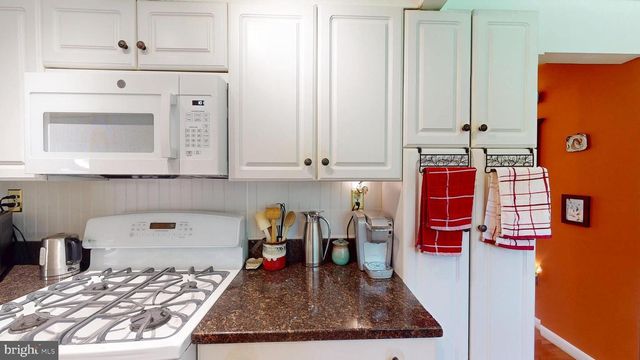 16601 BRIARDALE RD, Rockville, MD 20855