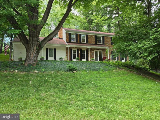 16601 BRIARDALE RD, Rockville, MD 20855
