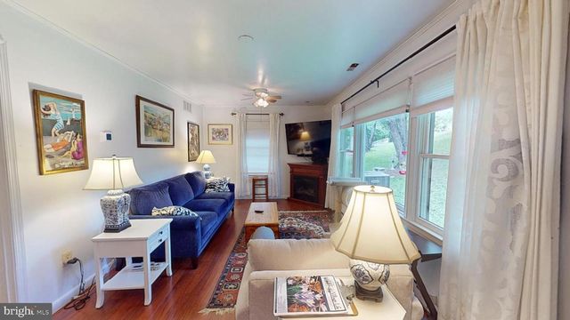 16601 BRIARDALE RD, Rockville, MD 20855