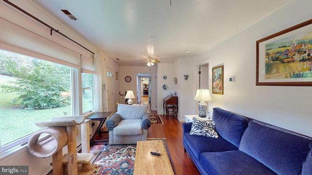 16601 BRIARDALE RD, Rockville, MD 20855