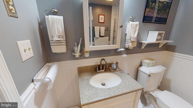 16601 BRIARDALE RD, Rockville, MD 20855