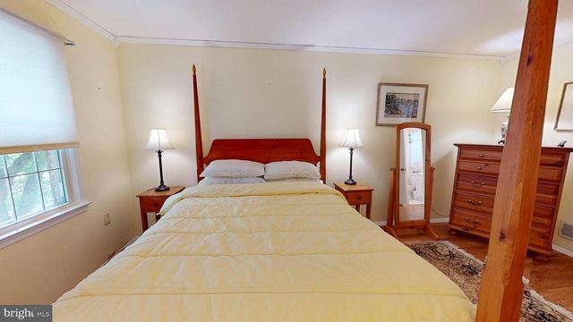 16601 BRIARDALE RD, Rockville, MD 20855