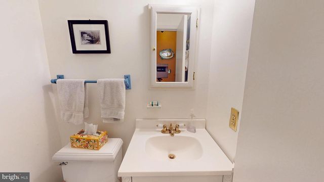 16601 BRIARDALE RD, Rockville, MD 20855