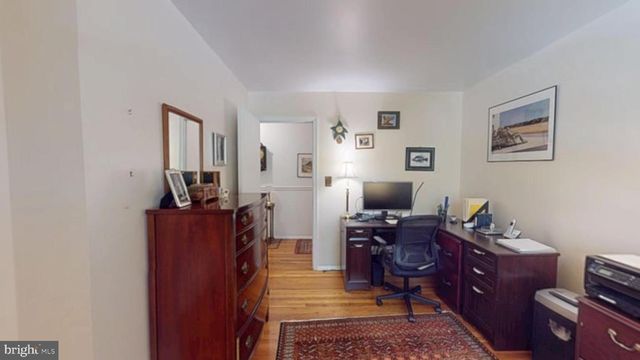 16601 BRIARDALE RD, Rockville, MD 20855