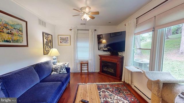 16601 BRIARDALE RD, Rockville, MD 20855