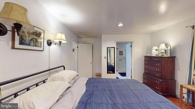 16601 BRIARDALE RD, Rockville, MD 20855