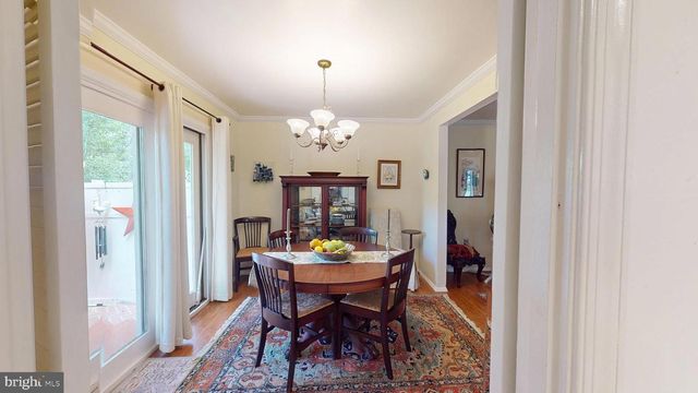 16601 BRIARDALE RD, Rockville, MD 20855