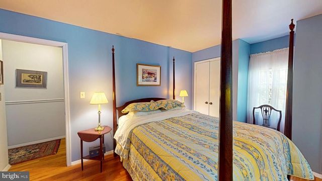 16601 BRIARDALE RD, Rockville, MD 20855