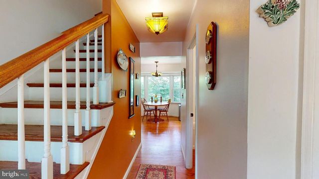 16601 BRIARDALE RD, Rockville, MD 20855