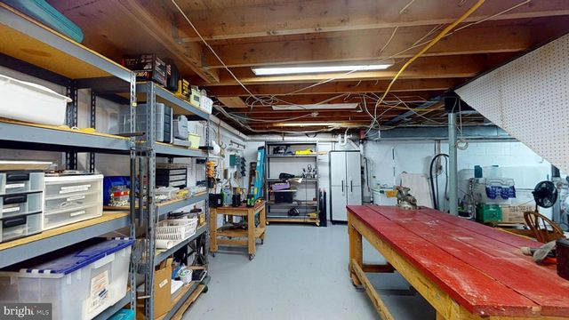 16601 BRIARDALE RD, Rockville, MD 20855