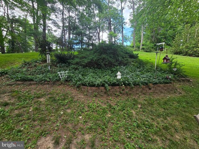 16601 BRIARDALE RD, Rockville, MD 20855