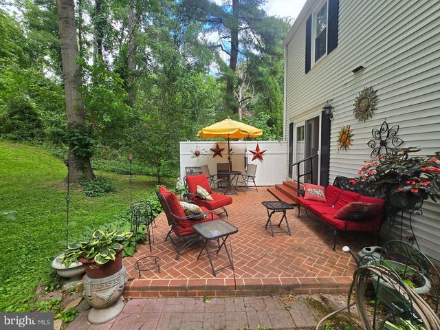16601 BRIARDALE RD, Rockville, MD 20855