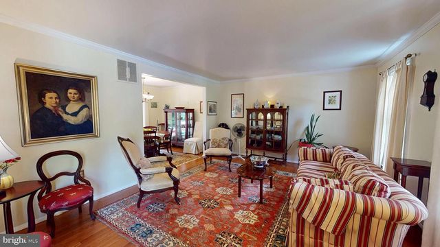 16601 BRIARDALE RD, Rockville, MD 20855