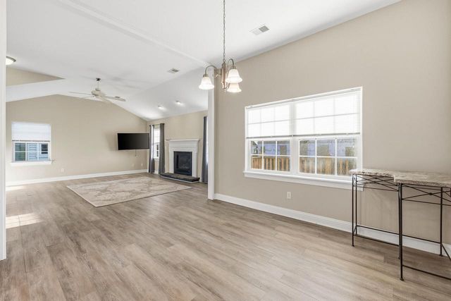 1799 Woodland WAY, Slinger, WI 53086