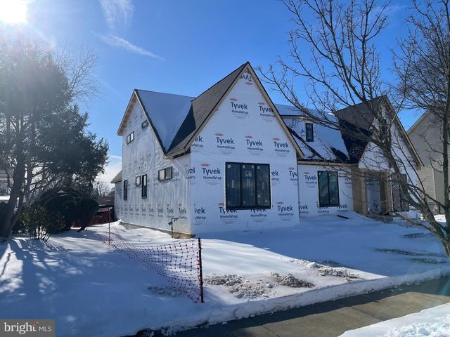 420 CEDAR AVE, Hershey, PA 17033