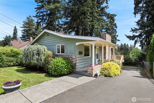 157 Summit Avenue, Fircrest, WA 98466
