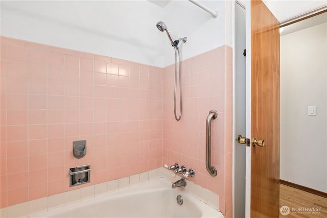 157 Summit Avenue, Fircrest, WA 98466