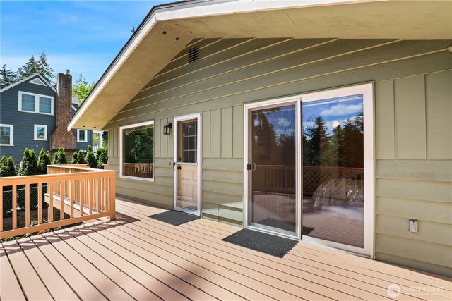 157 Summit Avenue, Fircrest, WA 98466