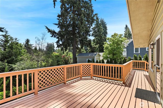 157 Summit Avenue, Fircrest, WA 98466