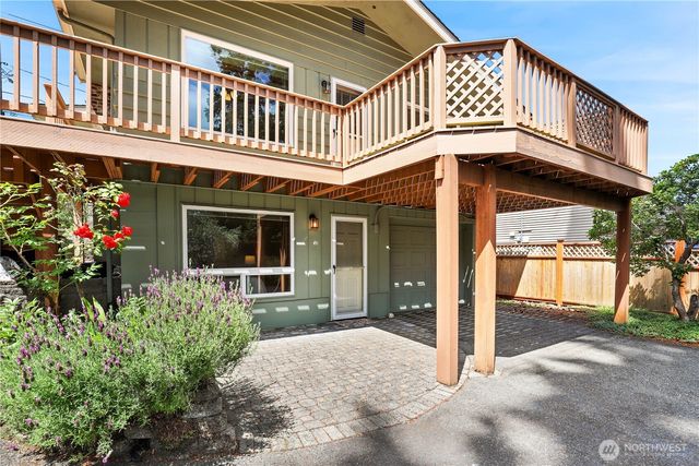 157 Summit Avenue, Fircrest, WA 98466