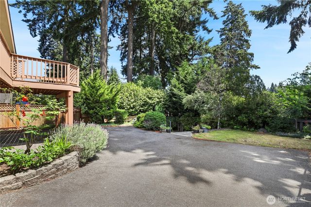 157 Summit Avenue, Fircrest, WA 98466