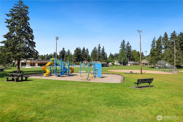 157 Summit Avenue, Fircrest, WA 98466