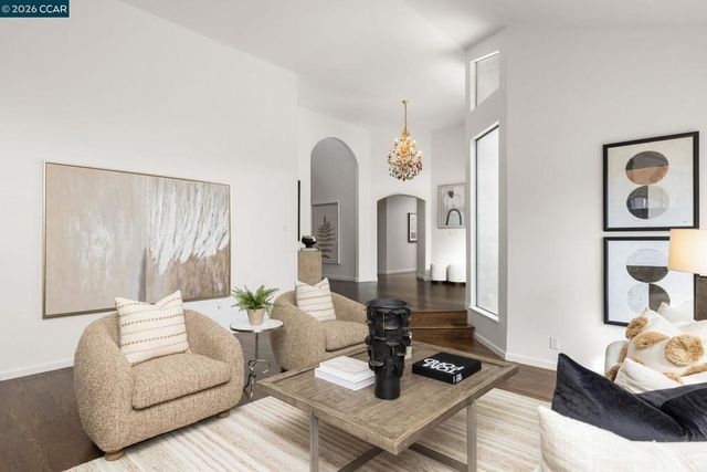 551 Blackhawk Club Dr, Danville, CA 94506