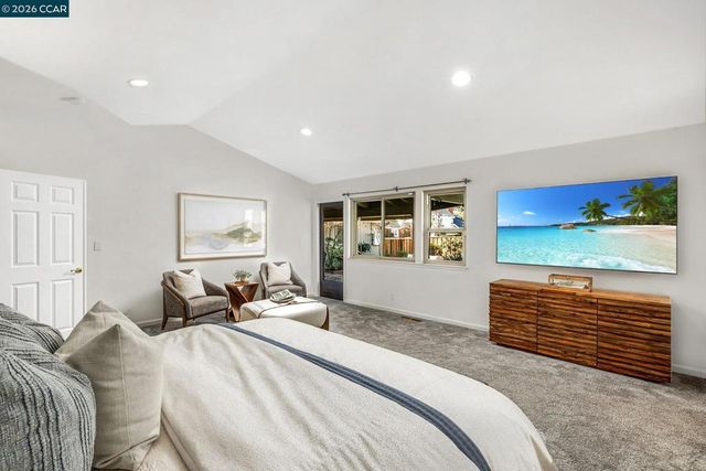 551 Blackhawk Club Dr, Danville, CA 94506