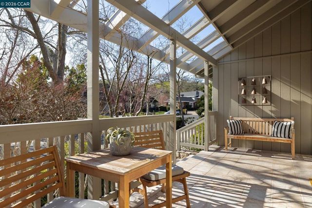 551 Blackhawk Club Dr, Danville, CA 94506