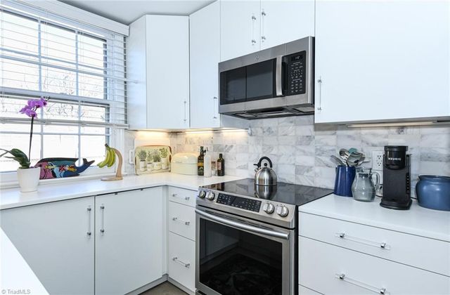 1833 Banking Street A24, Greensboro, NC 27408