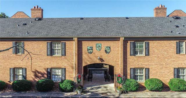 1833 Banking Street A24, Greensboro, NC 27408