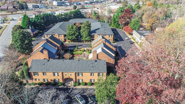 1833 Banking Street A24, Greensboro, NC 27408