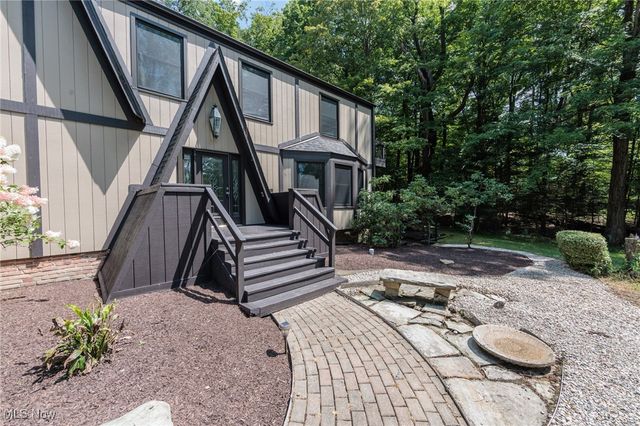 13655 Sperry Road, Novelty, OH 44072