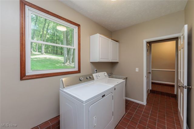 13655 Sperry Road, Novelty, OH 44072