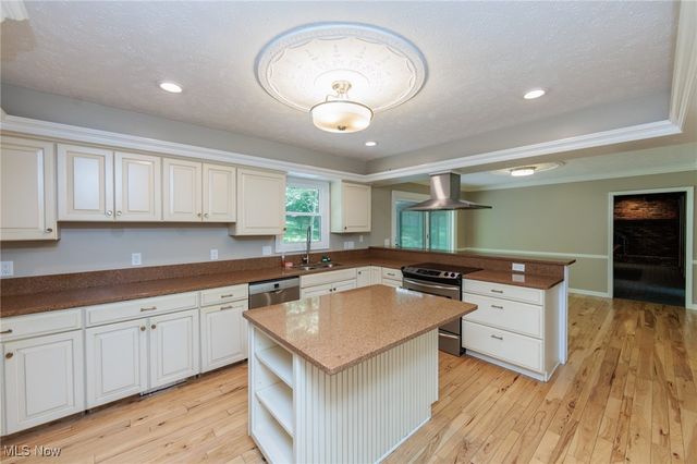 13655 Sperry Road, Novelty, OH 44072