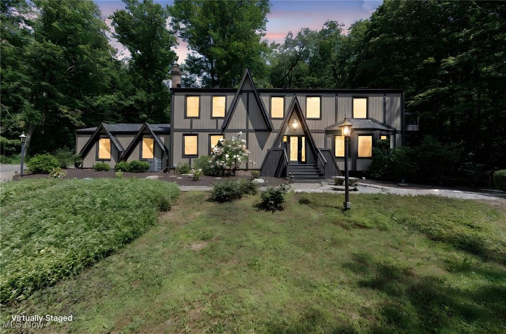 13655 Sperry Road, Novelty, OH 44072