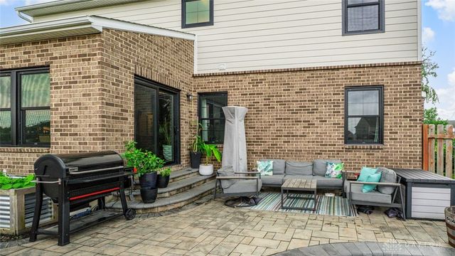 1950 Stone Creek Boulevard, Clearcreek Twp, OH 45458