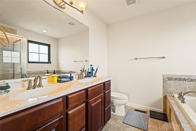 1950 Stone Creek Boulevard, Clearcreek Twp, OH 45458