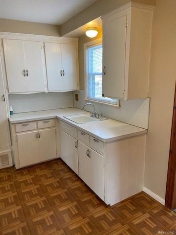 4863 Niagara Street, Wayne, MI 48184