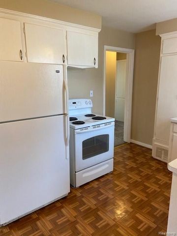 4863 Niagara Street, Wayne, MI 48184