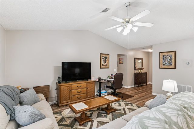 104 Royal Way, Kingsland, GA 31548