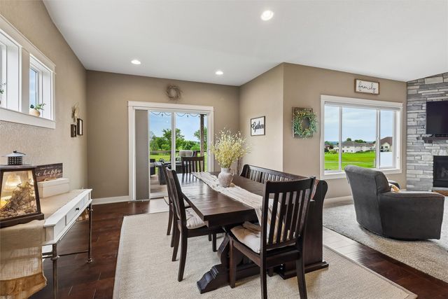 1010 S Y Street, Indianola, IA 50125