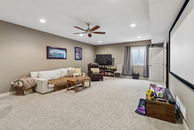 1010 S Y Street, Indianola, IA 50125