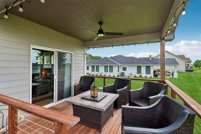 1010 S Y Street, Indianola, IA 50125
