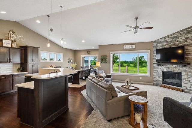 1010 S Y Street, Indianola, IA 50125