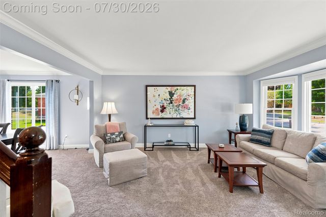 35379 Northmont Drive, Farmington Hills, MI 48331