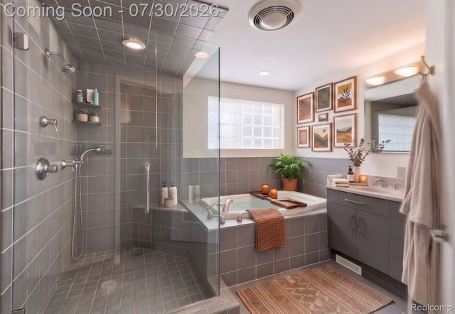 35379 Northmont Drive, Farmington Hills, MI 48331