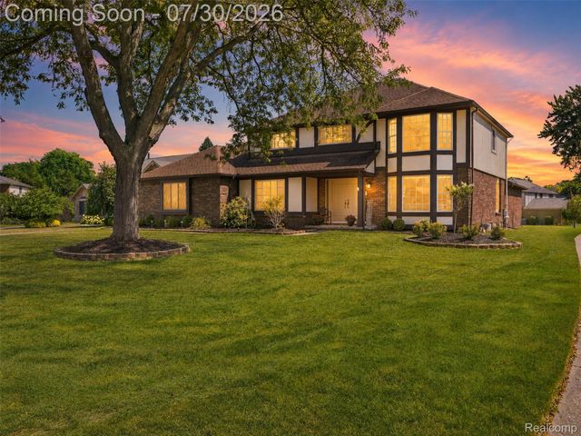 35379 Northmont Drive, Farmington Hills, MI 48331