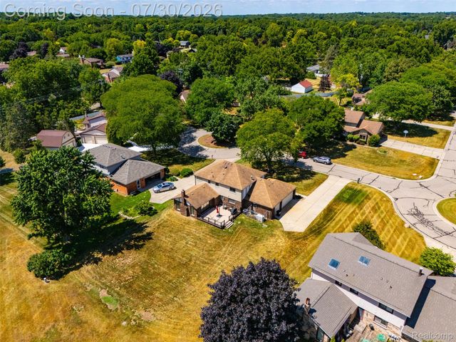 35379 Northmont Drive, Farmington Hills, MI 48331