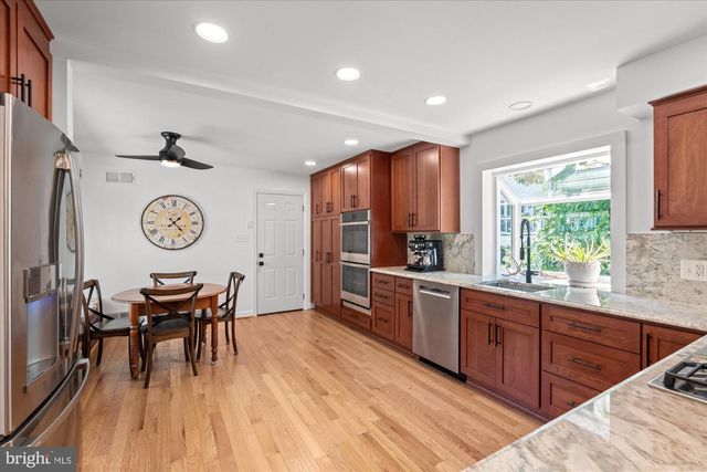 3800 RIDGELEA DR, Fairfax, VA 22031